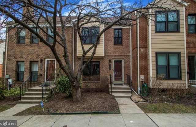 5127 KING CHARLES Way Gallery 1
