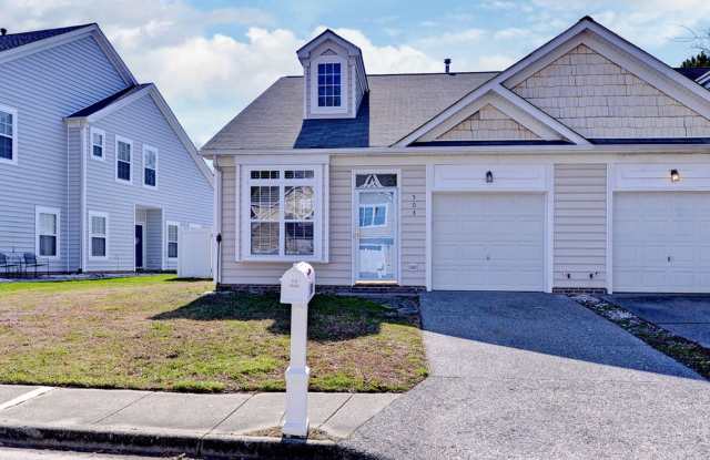 Spacious York County Duplex Gallery 1