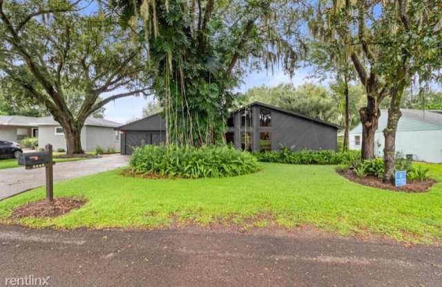 6245 Christina Groves Cir W Gallery 3