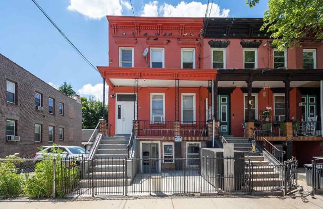75 GILES AVE - 75 Giles Ave, Jersey City, NJ 07306