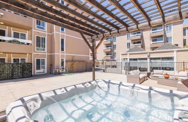 257 Vernon Apartments Gallery 3