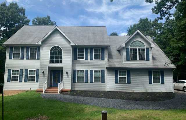 159 WINDING WAY - 159 Winding Way, Indian Mountain Lake, PA 18210