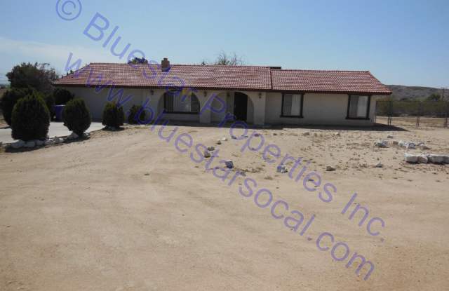 Now Available!!!  Single Story Home, Apple Valley With Large Lot photos photos