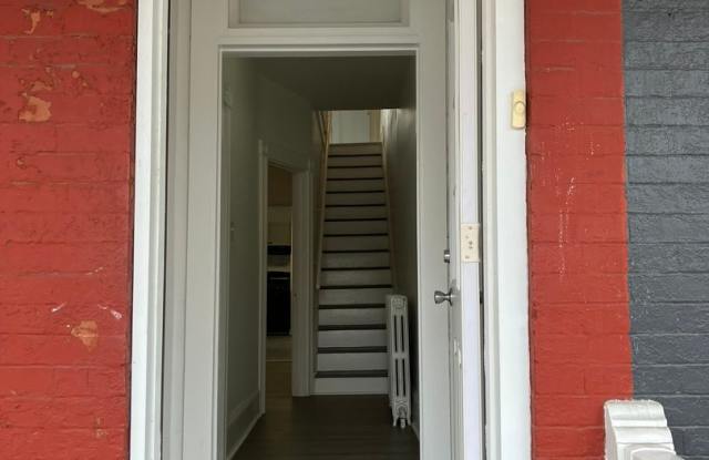 422 John St Lancaster, PA 17602 photos photos