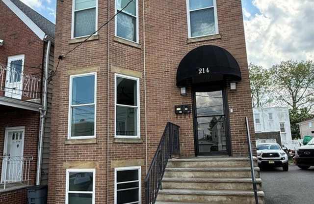 214 Riverview Place 1 - 214 Riverview Place, Cliffside Park, NJ 07010