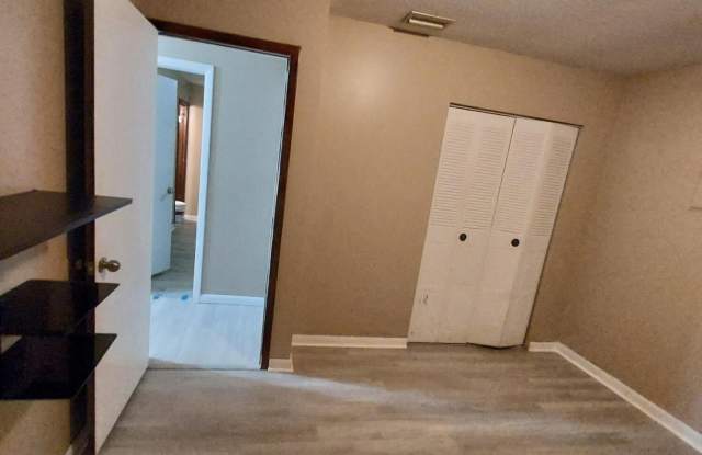 209 Lone Pine Drive Gallery 4