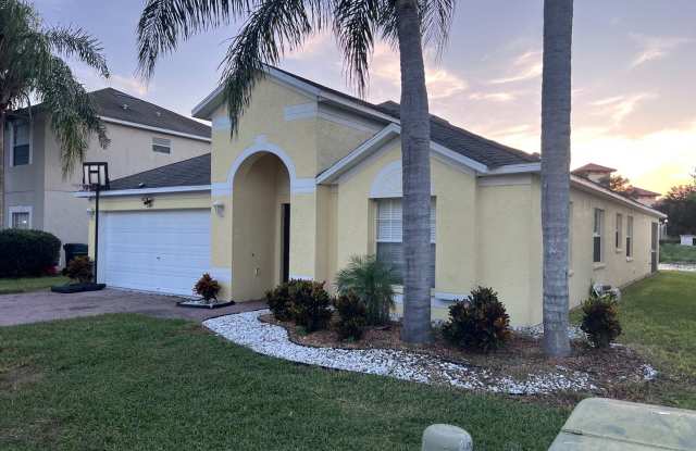 Spacious 3BR House in New Port Richey Gallery 3