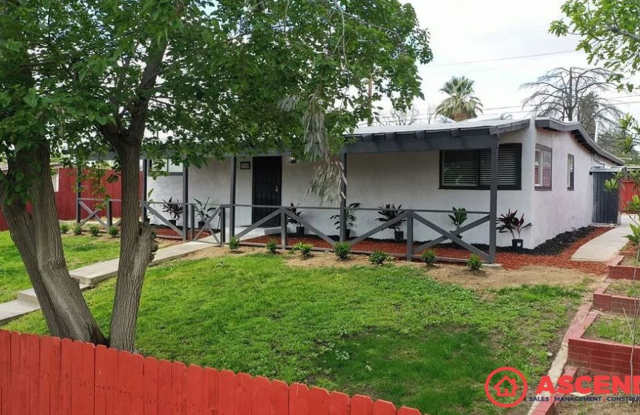 Unique Home Near Bakersfield College! photos photos