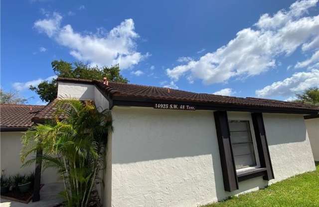 14925 SW 48TH TER photos photos