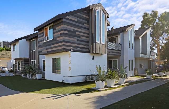 850 N. Van Ness Avenue Apartments Gallery 3