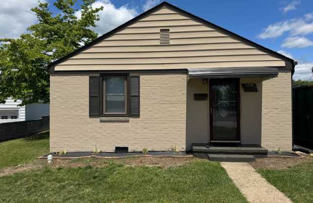 Updated 2BR Home in Kingsport For Rent - Detached 2 Car Garage photos photos