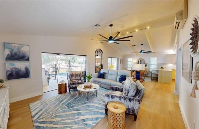 663 110th Avenue N Gallery 4