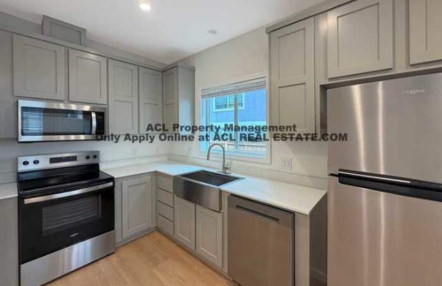 1325 Russell Way photos photos