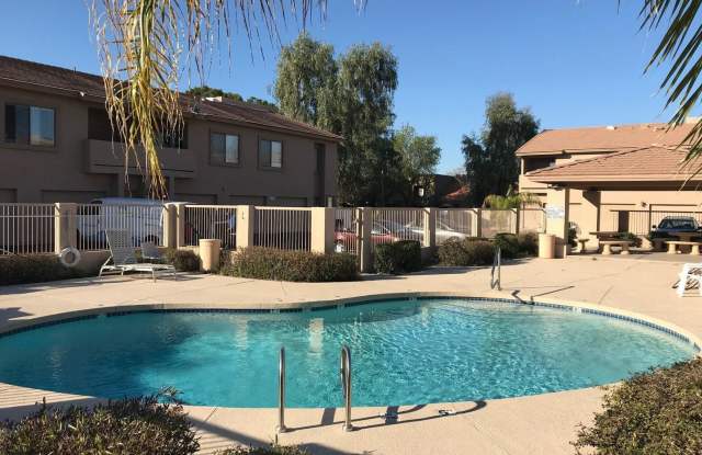 Move in Special!! 2 bed / 2 Bath Townhouse in Mesa! Gallery 4
