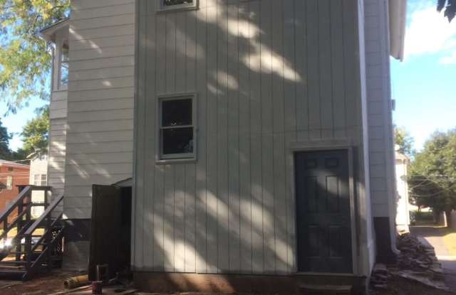161 Jubilee St - 161 Jubilee Street, New Britain, CT 06051