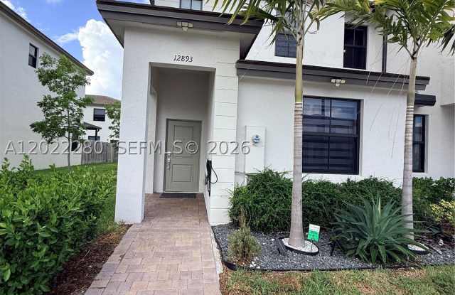 12893 SW 232nd Ln photos photos