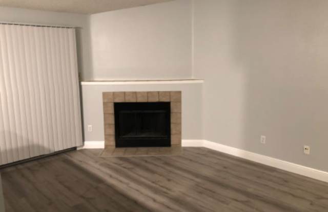 8702 Mallard Reserve Dr 203 Gallery 4