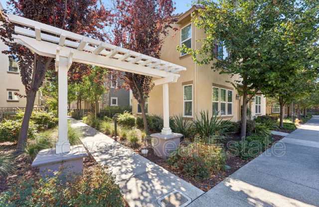 220 Caterina Way Gallery 3