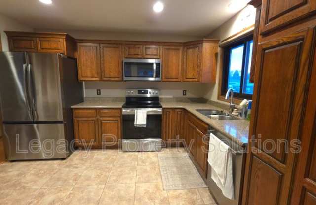 1400 S 3rd St photos photos