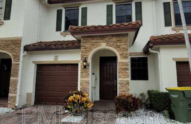 3401 SE 1st Ct - 3401 Southeast 1st Court, Homestead, FL 33033