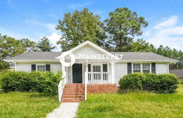 1413 Maplewood Drive Gallery 1