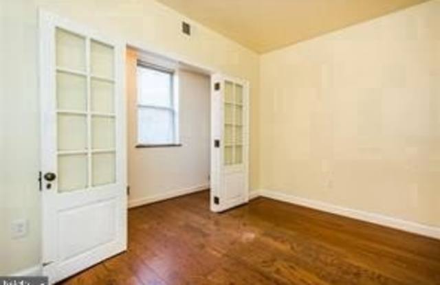 827 S BOND ST #1 REAR Gallery 3