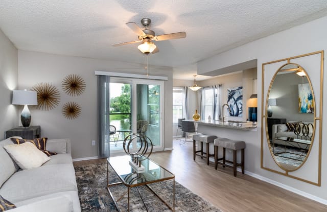 Vantage on Hillsborough Apartments photos photos