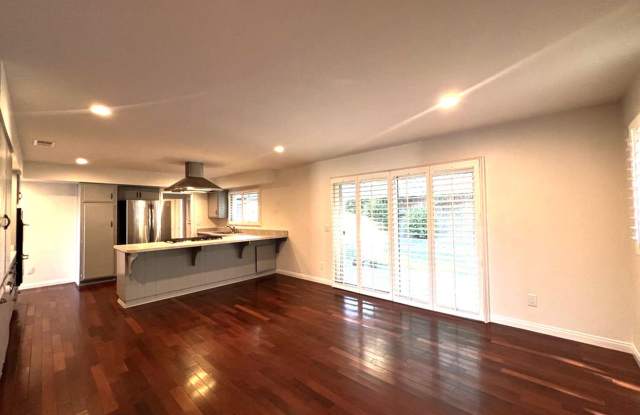 Charming and Spacious La Mesa Home photos photos
