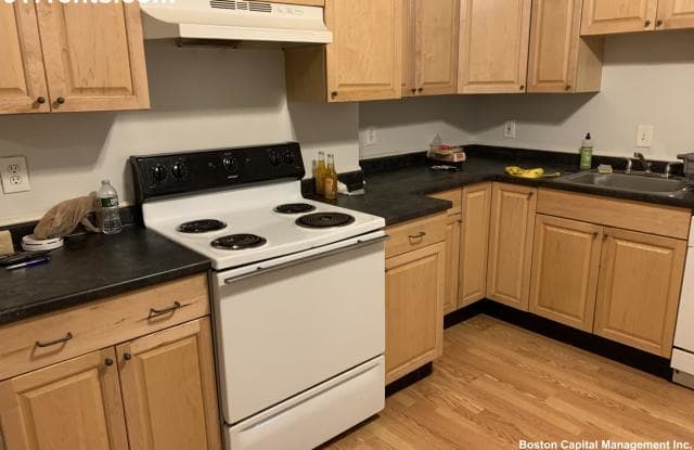 4 Webley St. - 4 Webley Street, Boston, MA 02134