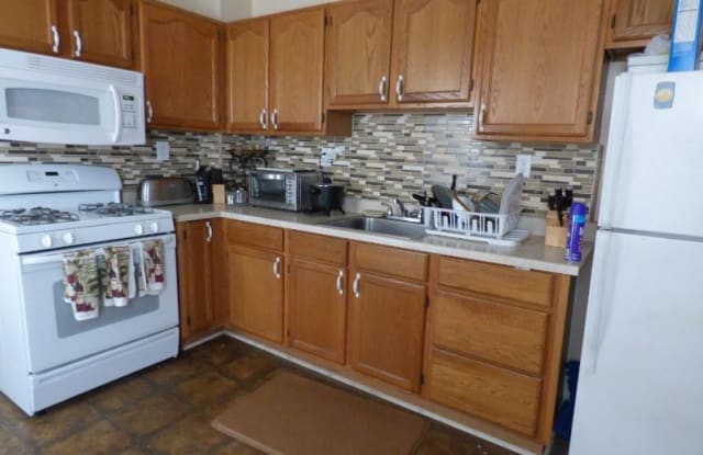 2214 N Tatnall St - 2214 Tatnall Street, Wilmington, DE 19802