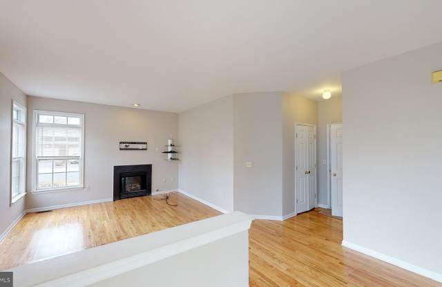 73 SHELLEY CIRCLE Gallery 3