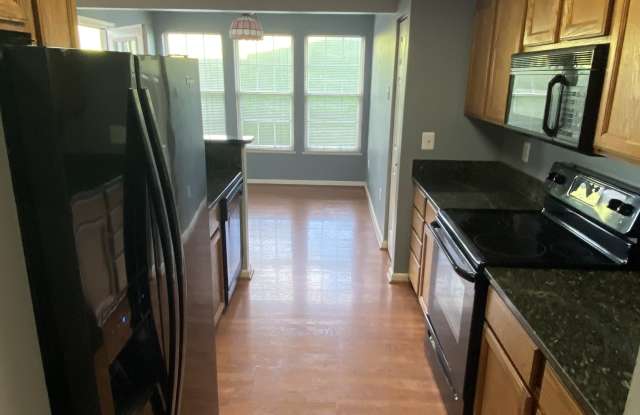5600 Avonshire Place Gallery 3
