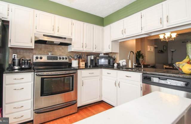 2810 NEW PROVIDENCE COURT Gallery 4