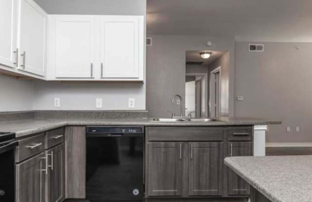5382 W Military Dr Gallery 3