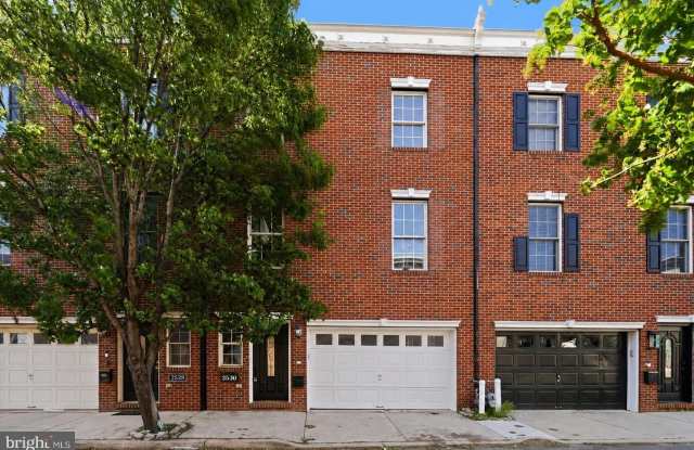 2530 WEBB Street photos photos