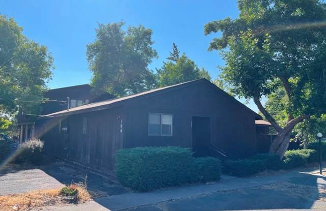 Geothermal Duplex - 106 South Williams Avenue, Klamath Falls, OR 97601