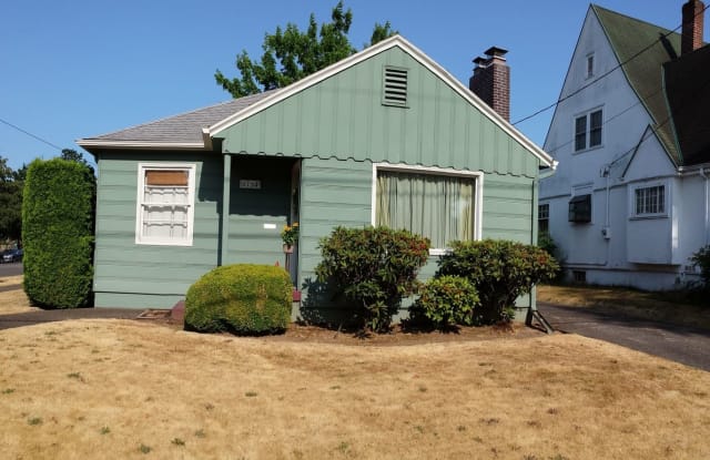 6734 N Greeley Ave - 6734 North Greeley Avenue, Portland, OR 97217