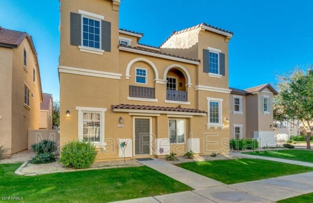 1313 S Owl Dr Gallery 1