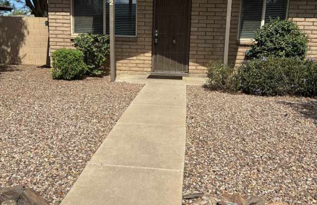440 E 6TH Drive Gallery 1