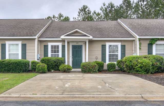 Updated 2 Bedroom 2 Bath Townhouse in Evans photos photos