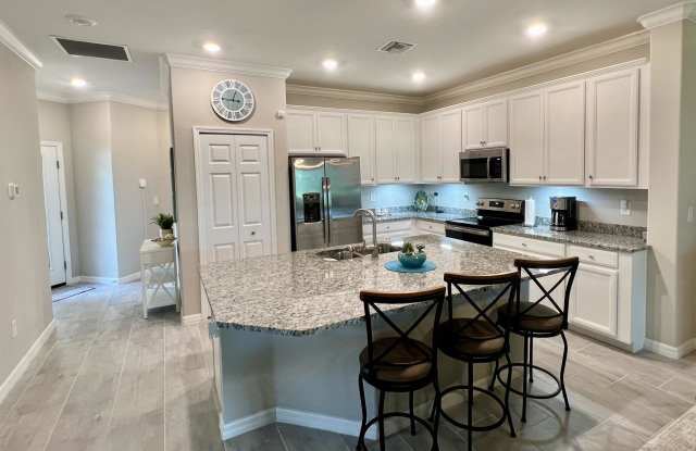 9184 Glenforest Drive Gallery 3