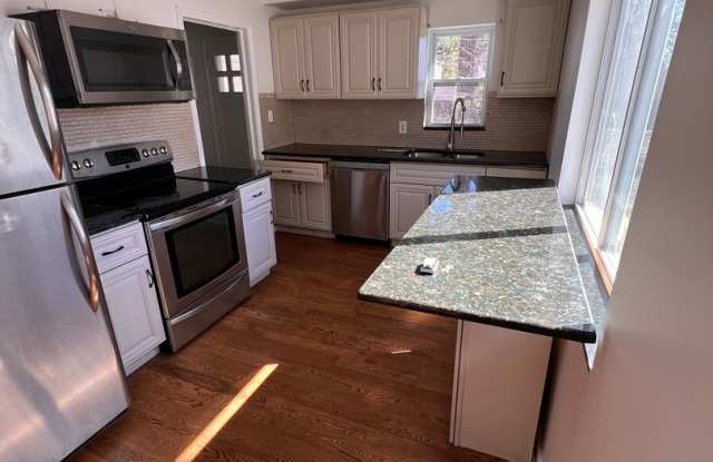 Fully Remodeled 3-Bedroom Home in Dearborn Heights — Great Location, Ready for You photos photos