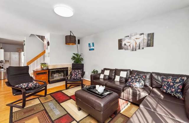 8308 Southern Oaks Court Gallery 3