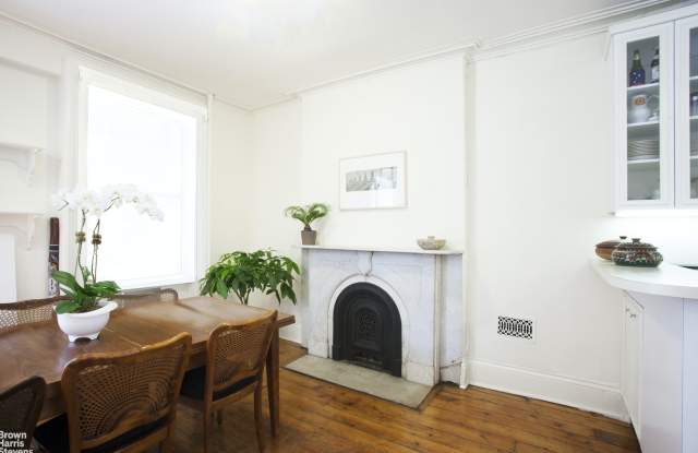 31 Stuyvesant Street Gallery 3