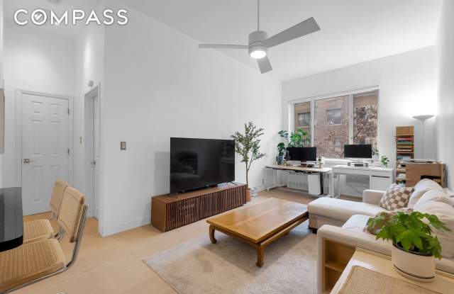 244 East 60th Street photos photos