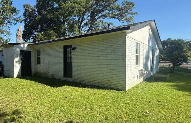 2 Bedroom, 1 Bathroom Duplex in Harlem, GA 30814 Gallery 4