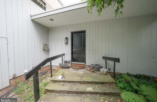 701 MT PLEASANT Road Gallery 4