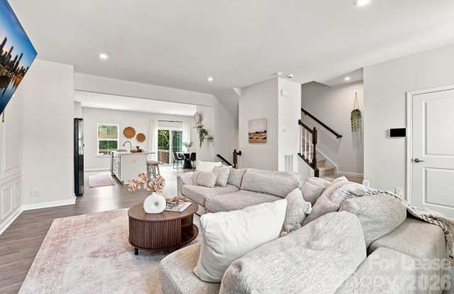 2595 Grantham Place Drive Gallery 2