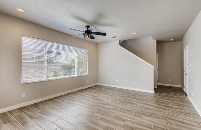 3721 E CHEERY LYNN Road Gallery 4