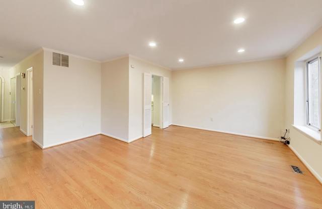 7423 BLAIR Road NW Gallery 3